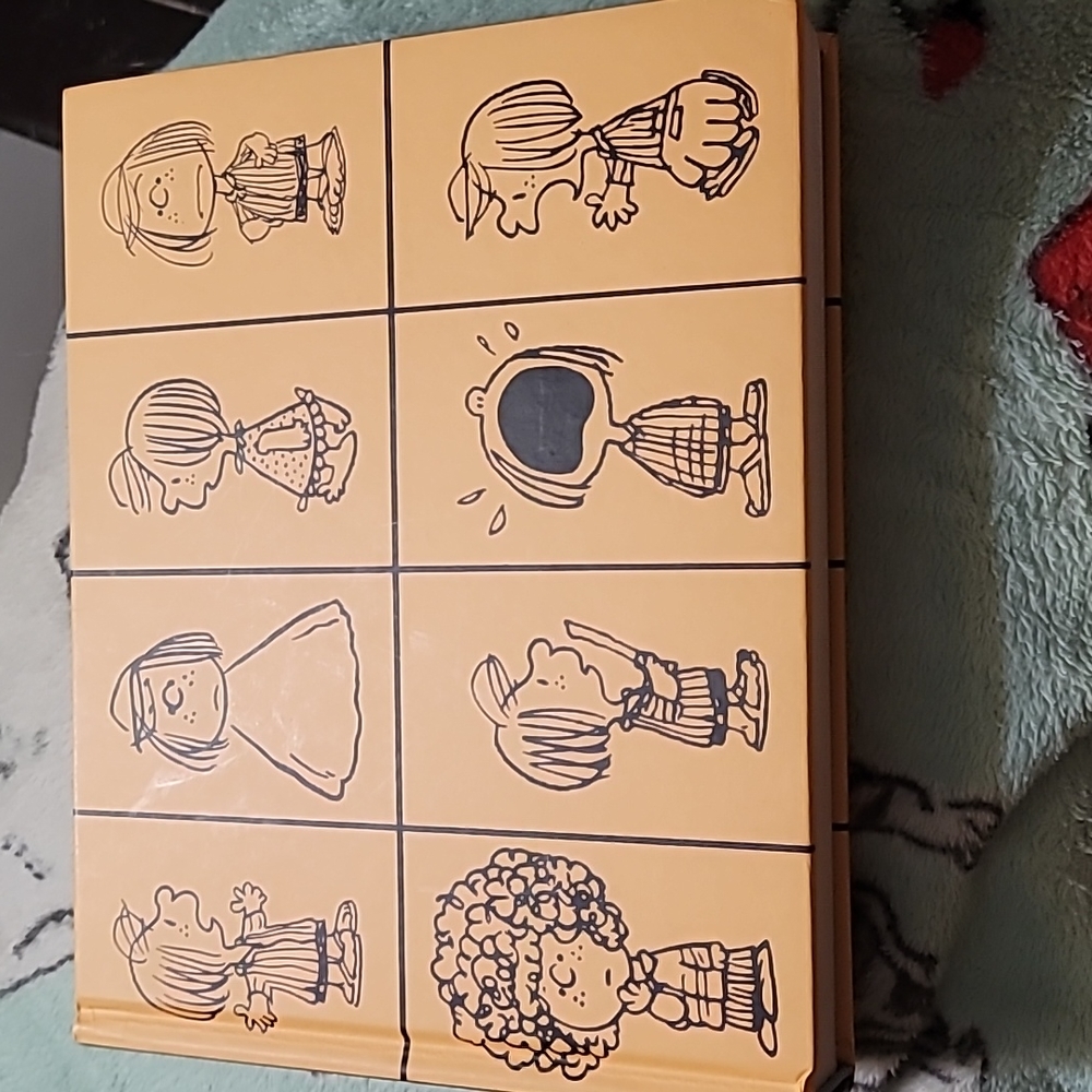 COMPLETE PEANUTS COLLECTORS BOOK- YEARS : 1977 - 1978